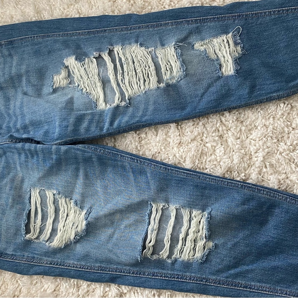 Low rise, size 11R capri length, button fly
